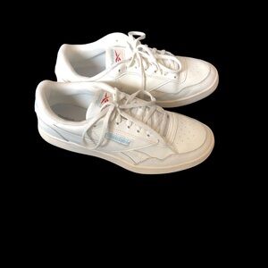 Reebok Women’s White Athletic Shoes Size 9.5 Lace-up MemoryTech  Ortholite